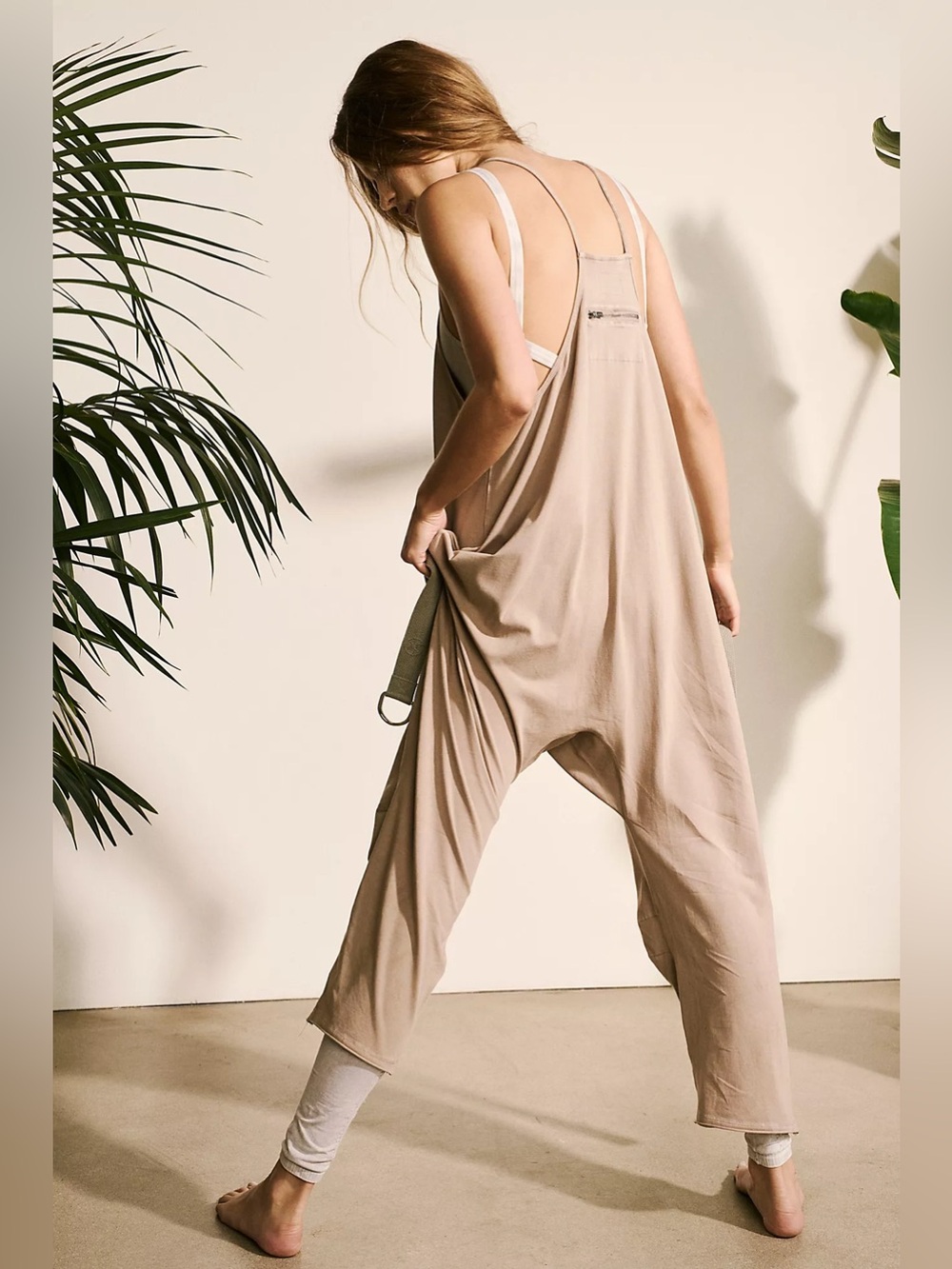 FREE PEOPLE Movement Hot Shot Onesie Jumpsuit XS Mocha Latte